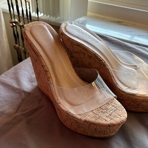 Cork & bamboo sandals with clear top